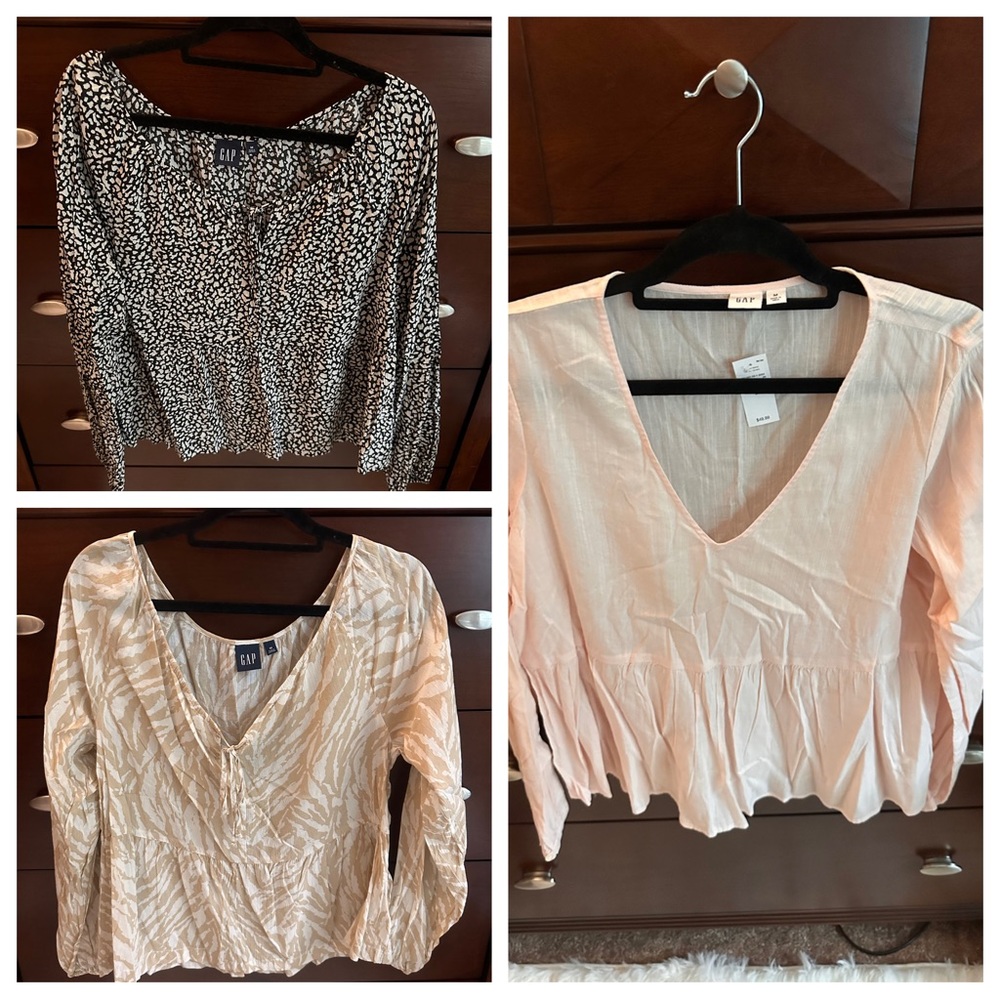(3) Gap tops - M - NWOT 🐆🦒